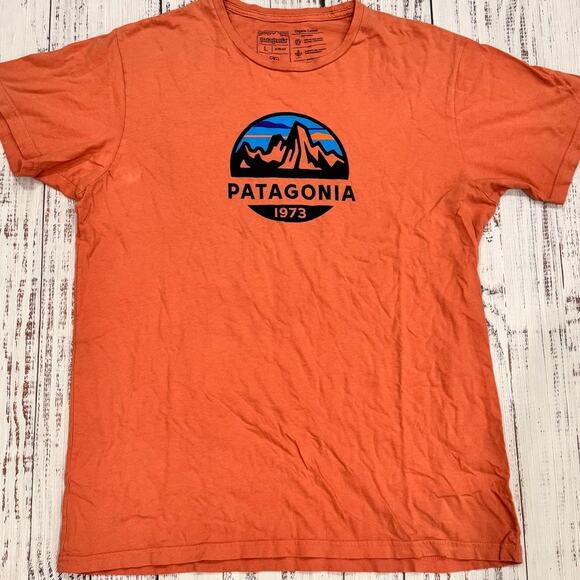 Patagonia Other - Patagonia 1973 Mountain Logo Organic Cotton T-Shirt Men’s L Orange Slim Fit